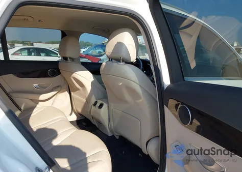 2021 Mercedes-Benz Glc 300 Suv z USA, uszkodzony, nr VIN W1N0G8DB7MV313912